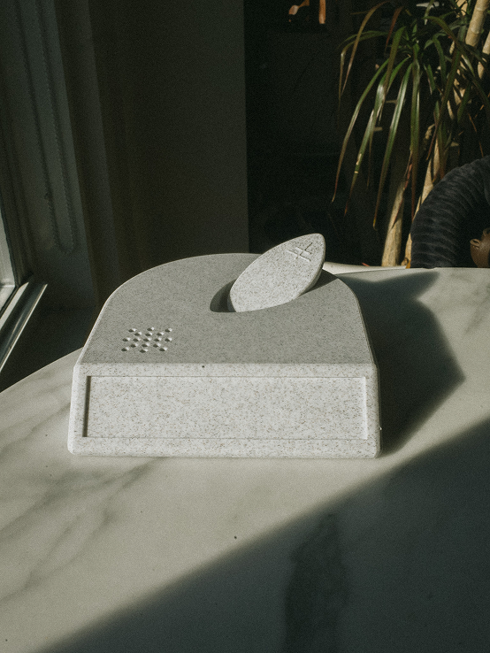 The Leaf - full device view